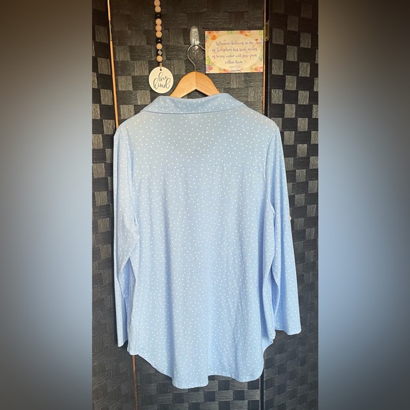 Woman’s Button Up Tunic Top by LuLaRoe XL - Picture 2 of 9